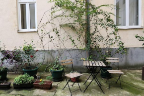 Newly built cozy & modern gem - center of old town